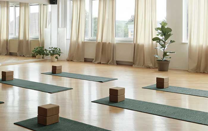 Best Ethical Yoga Apparel Brands For Women